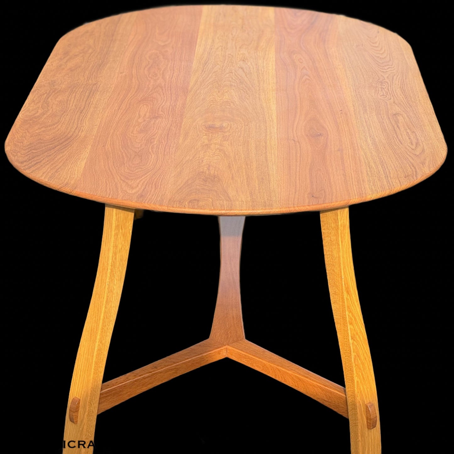 Robin Furlong Furniture Arts & Crafts Cotswold School English Oak Dining Table 2014.