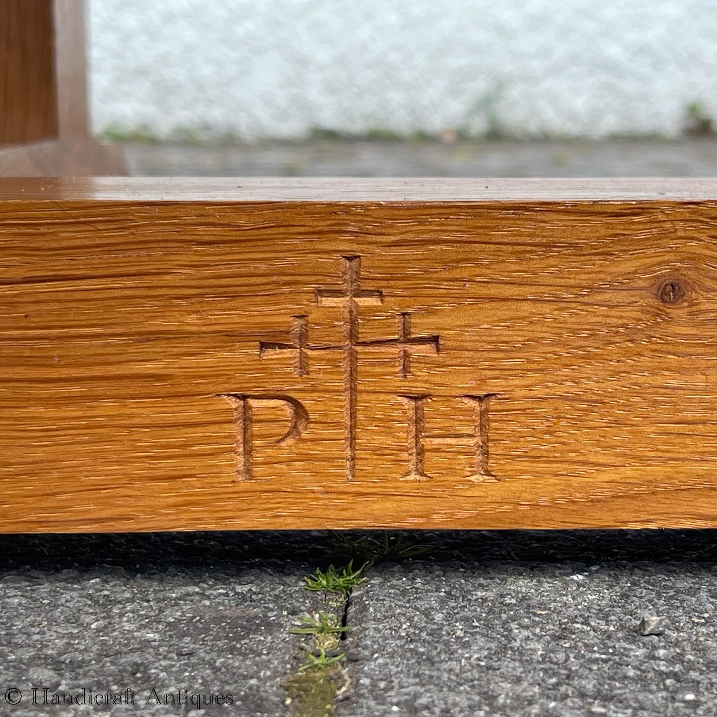 Peter Hall of Staveley Arts & Crafts Lakes School English Oak Dining Table 1997.