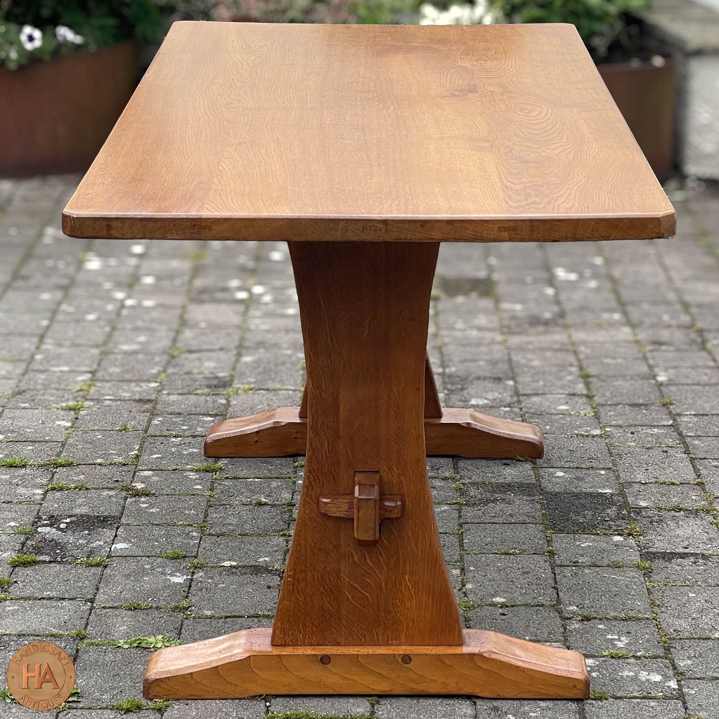 Robert 'Kingpost' Ingham Arts & Crafts Yorkshire School English Oak Dining Table c. 1970.