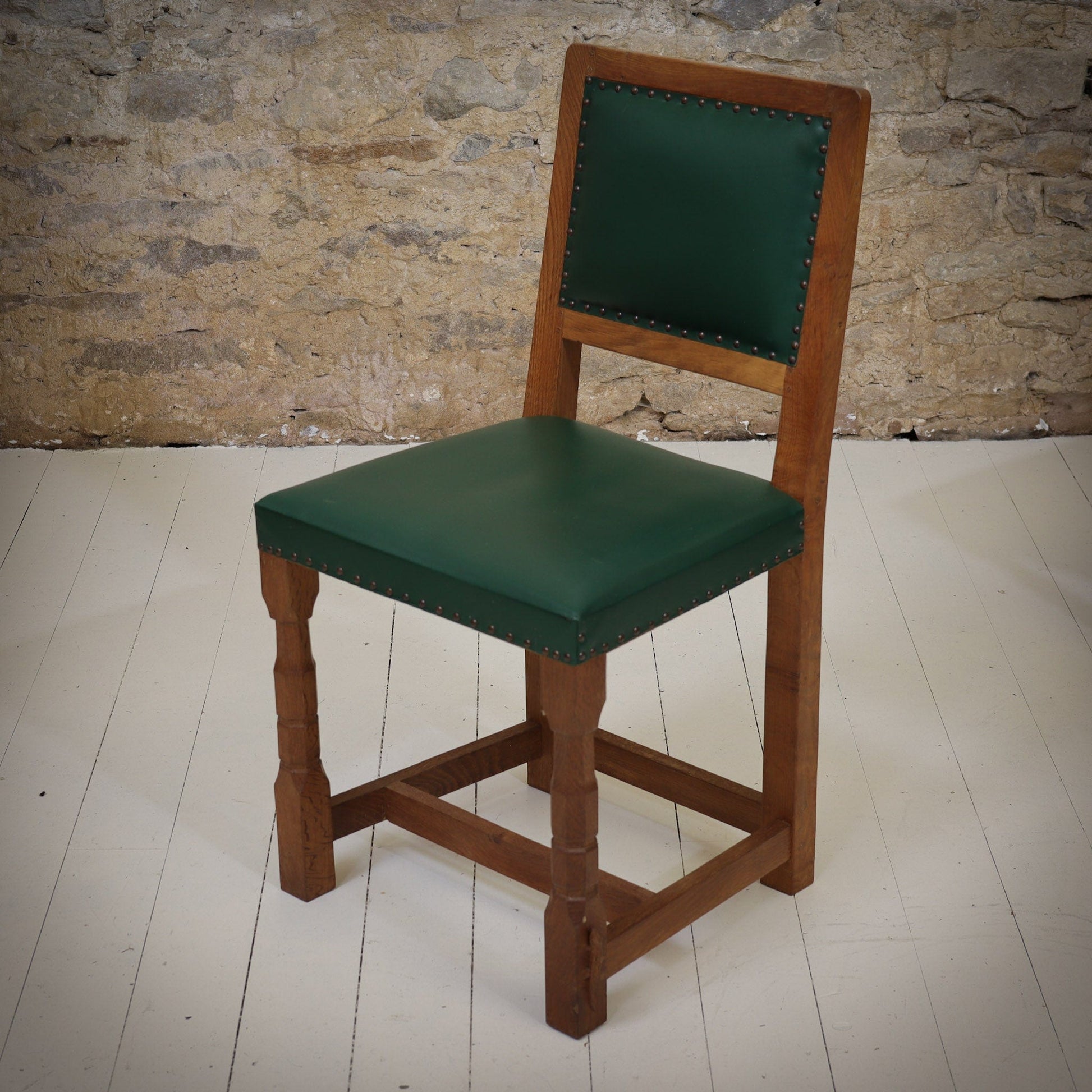 Set of 8 Derek 'Lizardman' Slater Arts & Crafts Yorkshire School Oak Chairs