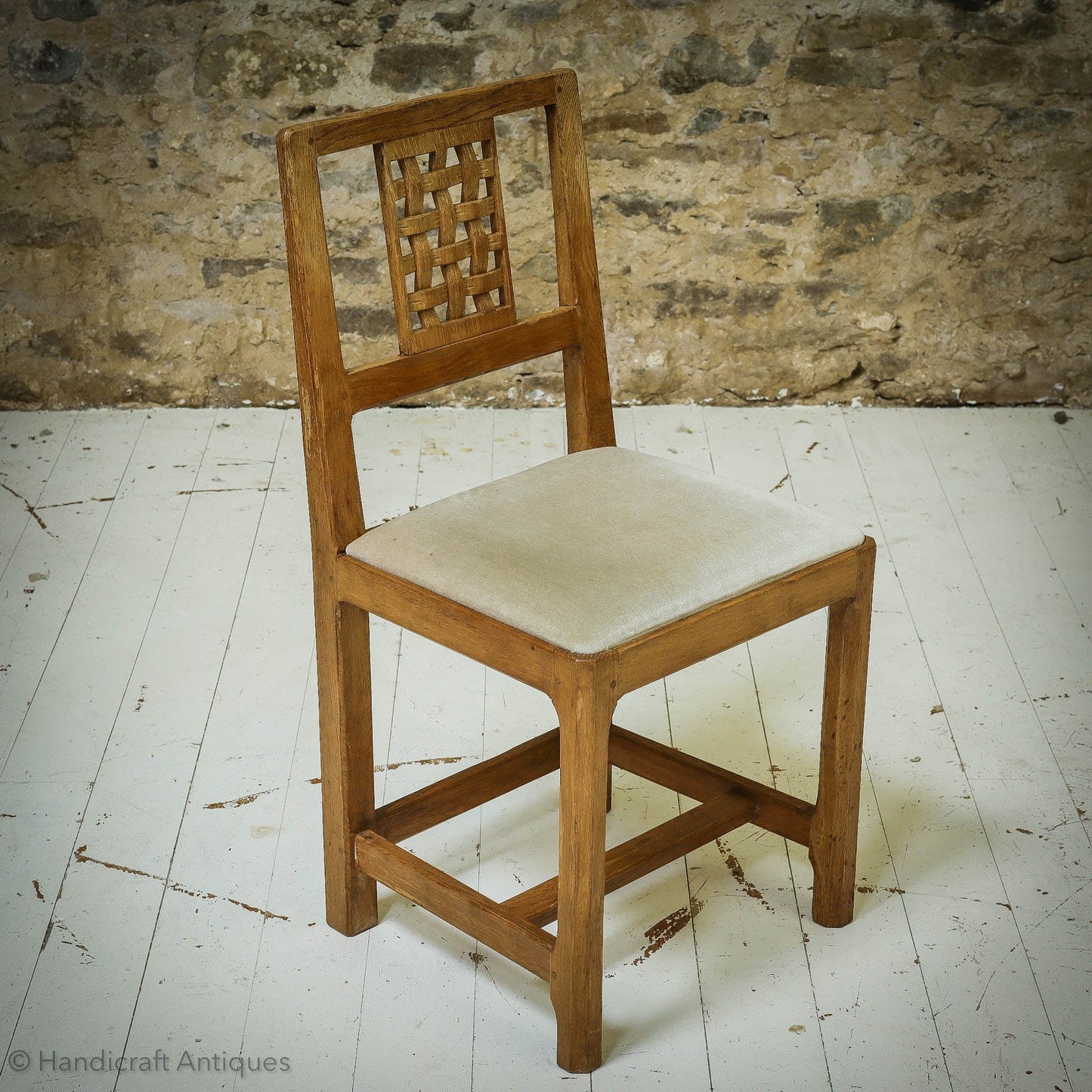 Set of 4 Derek 'Lizardman' Slater Arts & Crafts Yorkshire School Oak Chairs