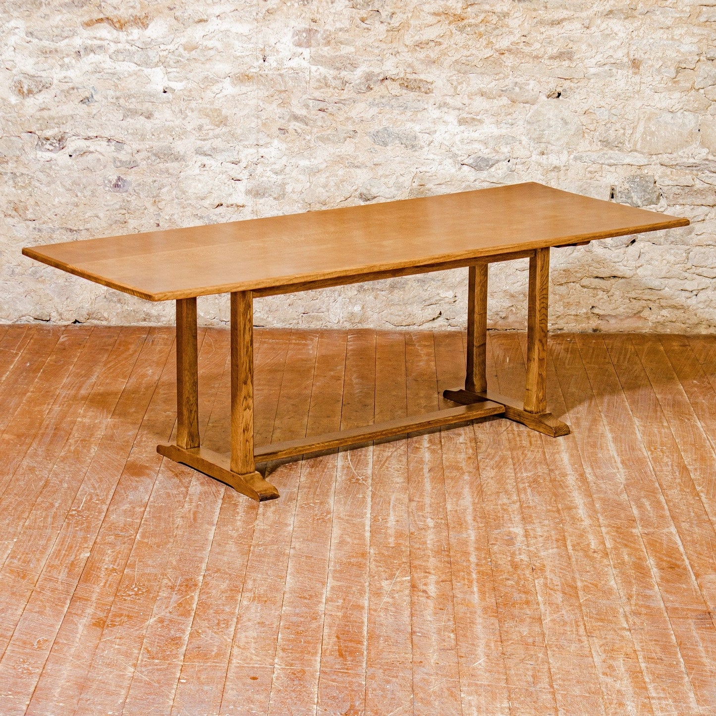 Reynolds of Ludlow Arts & Crafts Cotswold School English Oak Dining Table c 1950