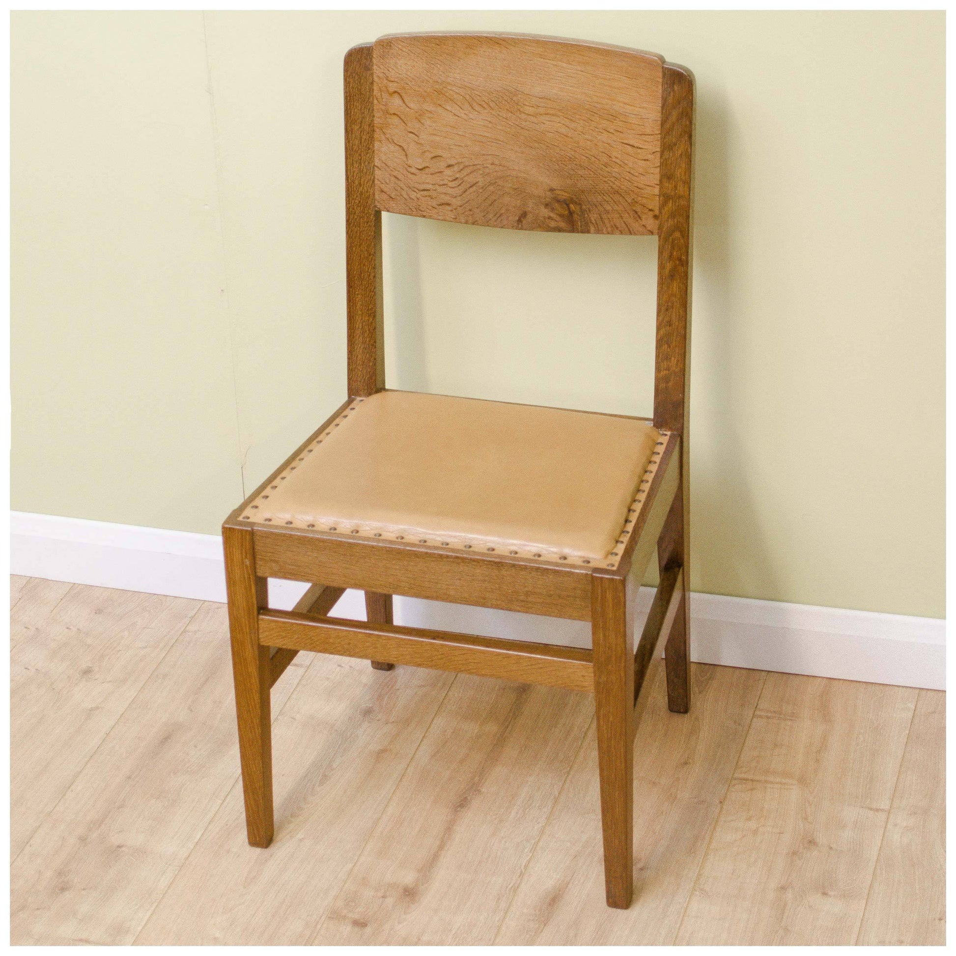 Robert 'Mouseman' Thompson Robert 'Mouseman' Thompson Yorkshire School Oak and Leather Chair