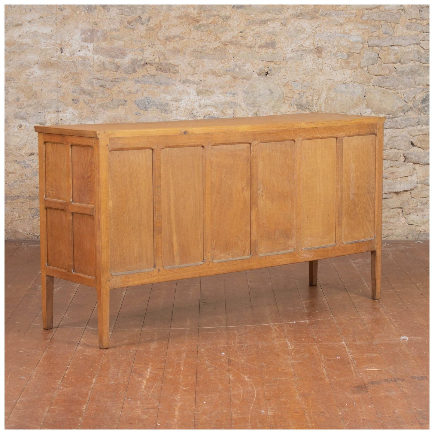 Squirrelman (Ex-Mouseman) Arts & Crafts Yorkshire School English Oak Sideboard