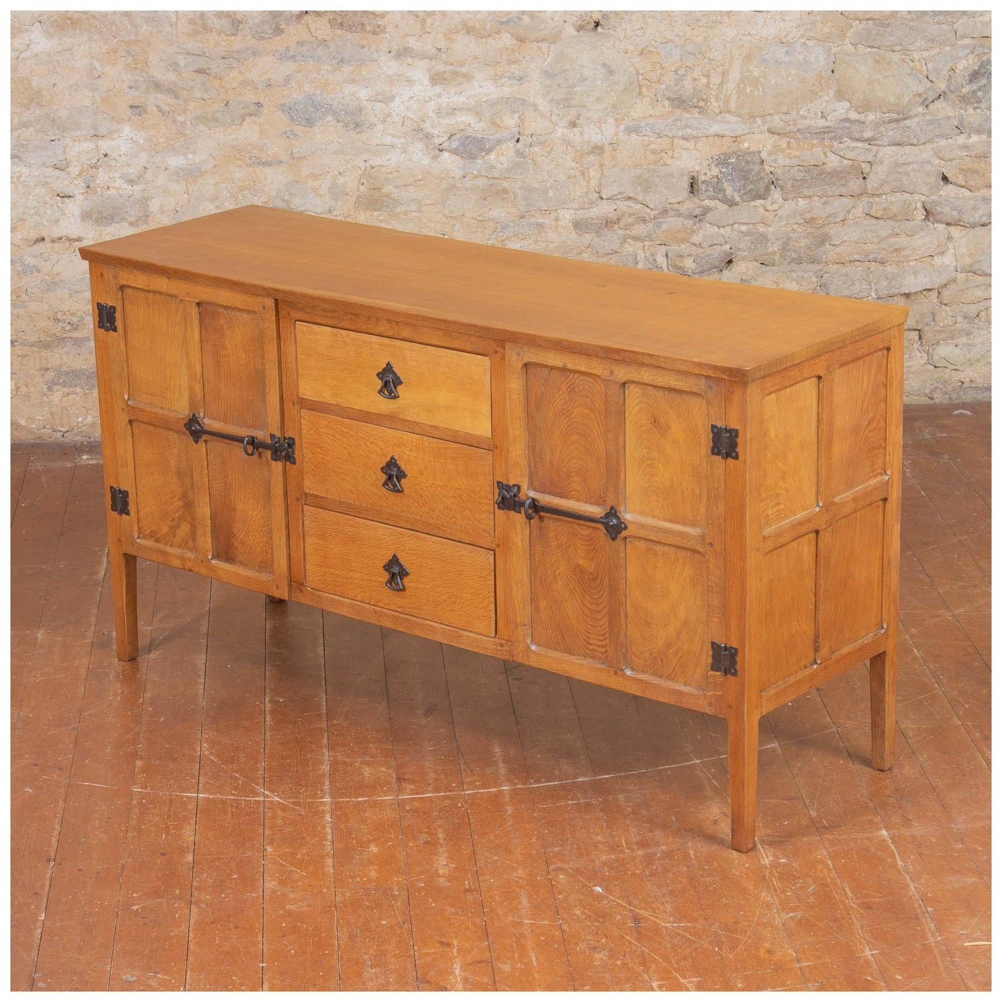 Squirrelman (Ex-Mouseman) Arts & Crafts Yorkshire School English Oak Sideboard